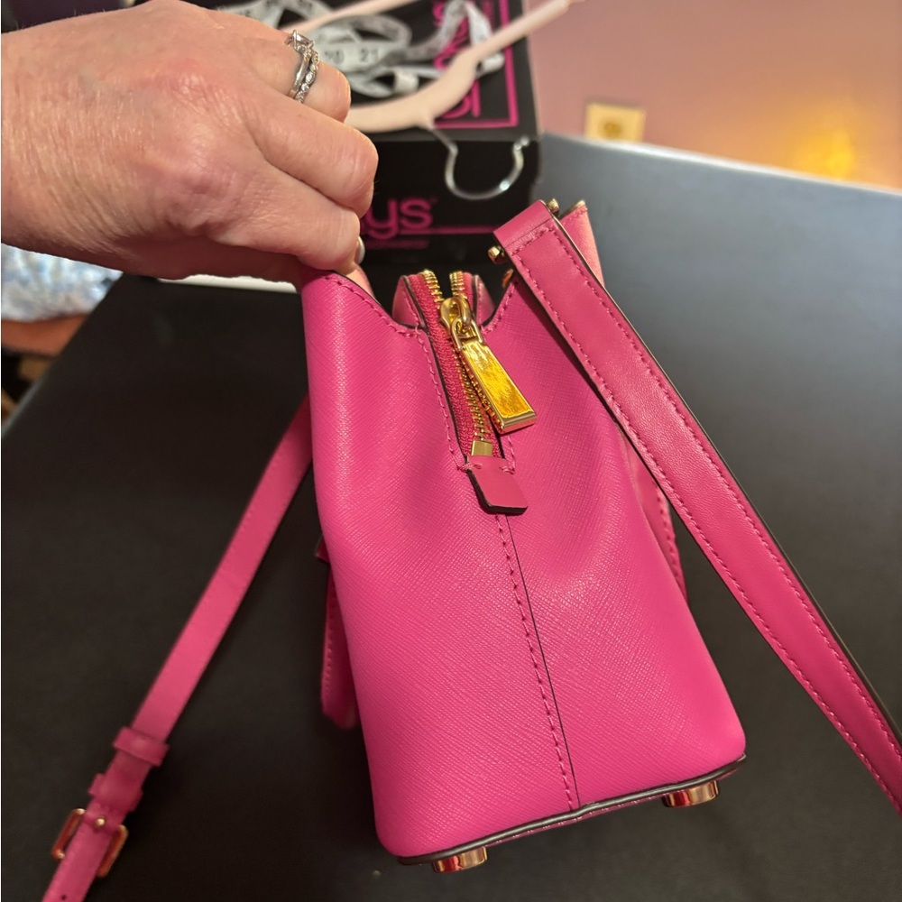 Michael Kors Pink Satchel with Gold Hardware - Picture 7 of 7
